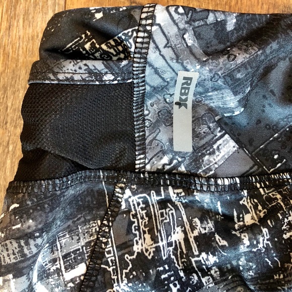 RBX Graphic Capri Workout Leggings with Pockets - Picture 5 of 6